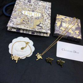 Picture of Dior Sets _SKUDiorsuits08271298477